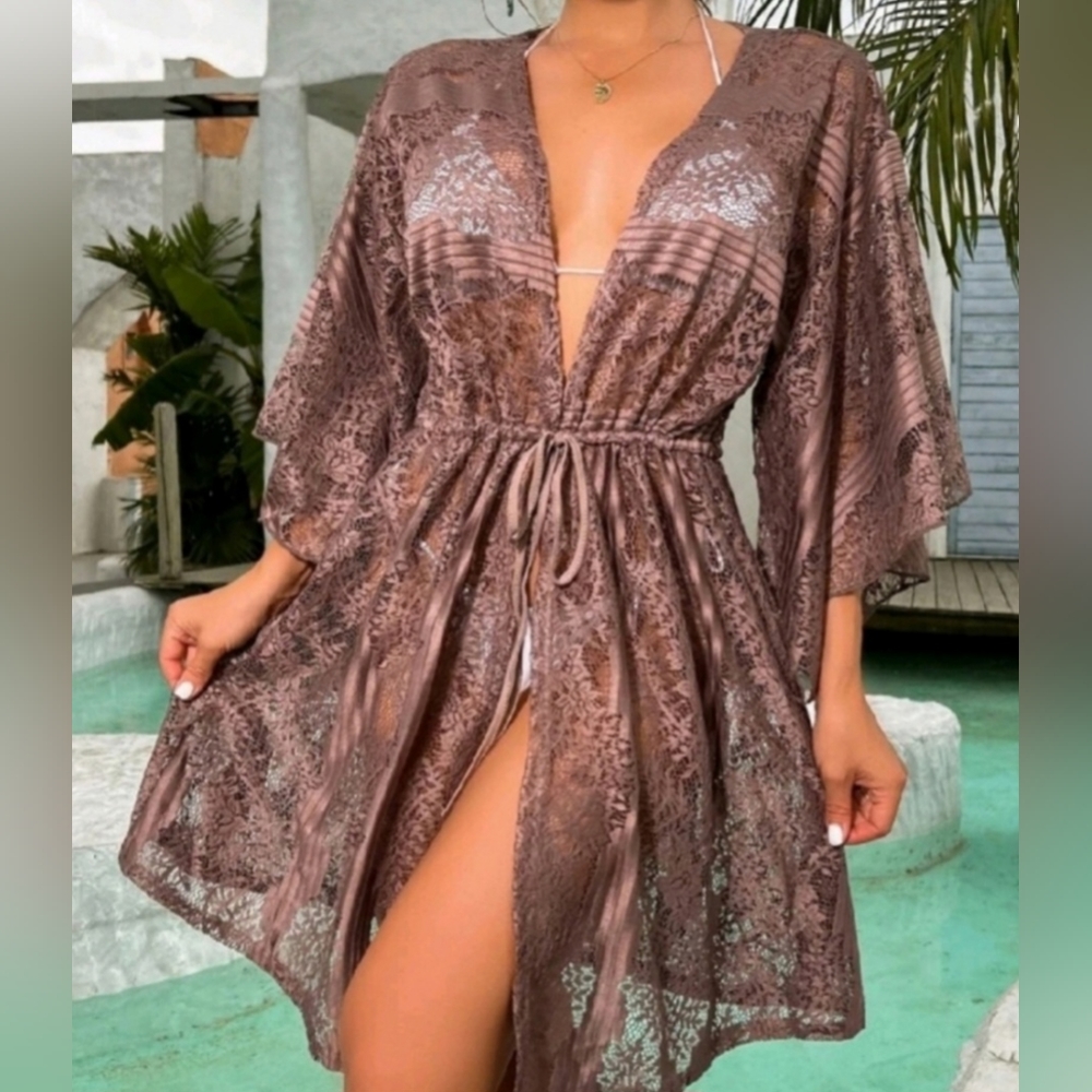 Front tie lace kimono